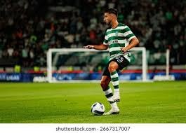 他回家了，回到了深爱的巴塞罗那